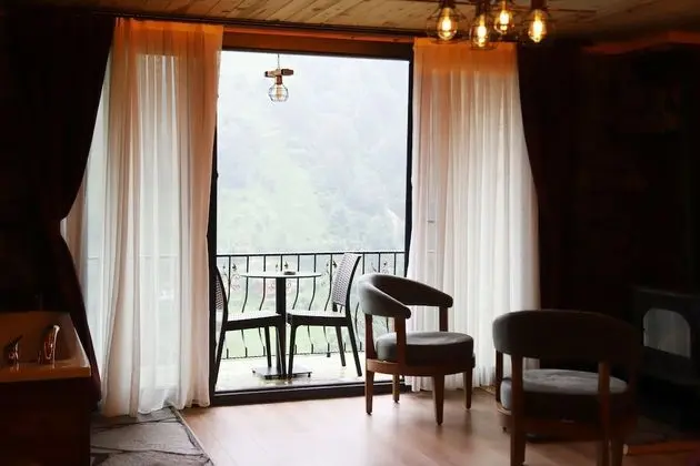 Deluxe Süit, 1 Çift Kişilik Yatak, Sıcak Su Küveti, Nehir Manzaralı
