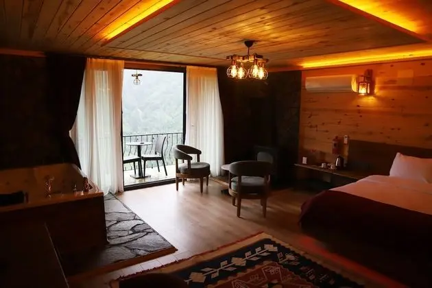 Deluxe Süit, 1 Çift Kişilik Yatak, Sıcak Su Küveti, Nehir Manzaralı