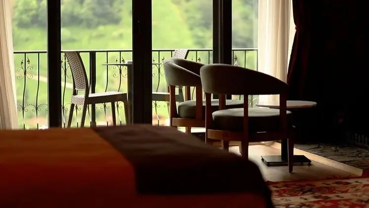 Deluxe Süit, 1 Çift Kişilik Yatak, Sıcak Su Küveti, Nehir Manzaralı