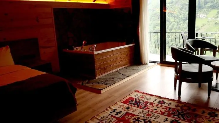 Deluxe Süit, 1 Çift Kişilik Yatak, Sıcak Su Küveti, Nehir Manzaralı