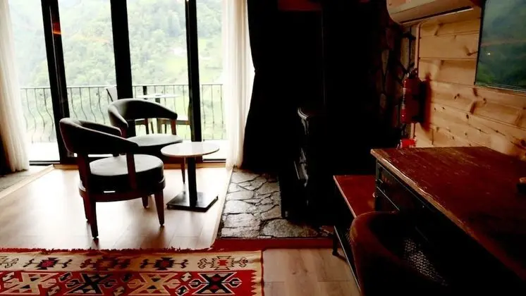 Deluxe Süit, 1 Çift Kişilik Yatak, Sıcak Su Küveti, Nehir Manzaralı