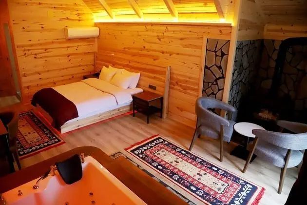 Deluxe Süit, 1 Çift Kişilik Yatak, Sıcak Su Küveti, Nehir Manzaralı