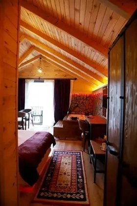 Deluxe Süit, 1 Çift Kişilik Yatak, Sıcak Su Küveti, Nehir Manzaralı