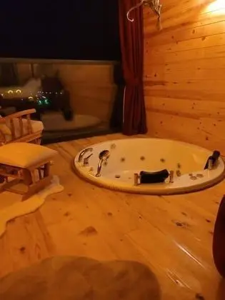 Presidential Süit, Birden Çok Yatak Odası, Sauna, Nehir Manzaralı