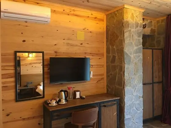 Standard Tek Büyük Yataklı Oda, 1 Çift Kişilik Yatak, Nehir Manzaralı, Yamaçta