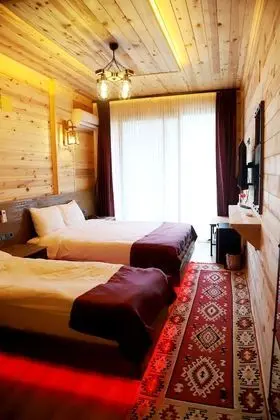 Standard Üç Kişilik Oda, Birden Çok Yatak, Nehir Manzaralı, Yamaçta