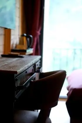 Standard Üç Kişilik Oda, Birden Çok Yatak, Nehir Manzaralı, Yamaçta