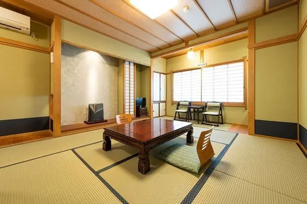 Superior Oda (Japanese-Style)