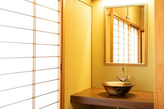 Superior Oda (Japanese-Style)