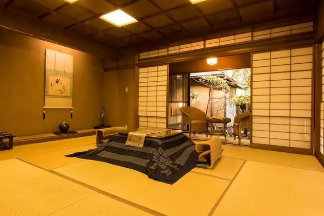Oda, Sigara İçilmez (TSUKUSHI - Japanese-Style Room)