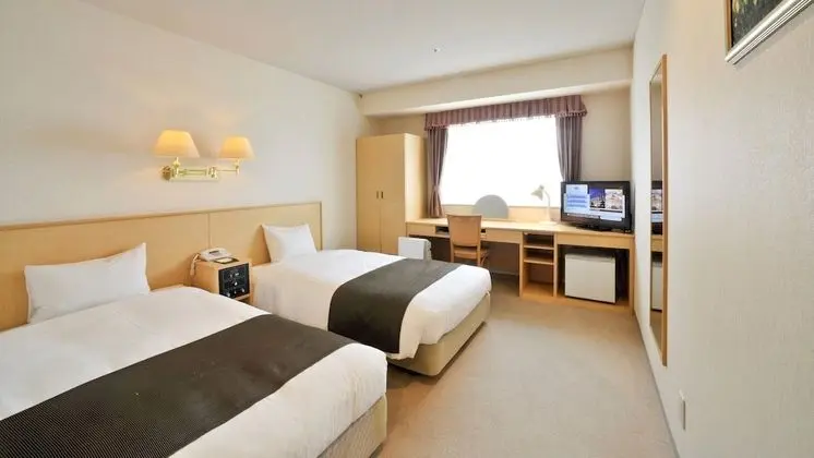 İki Ayrı Yataklı Oda, Sigara İçilebilir