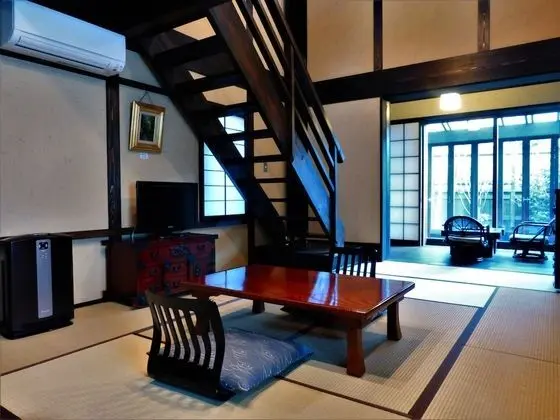 Traditional Oda (KAKUREMINO, Japanese Western Style)