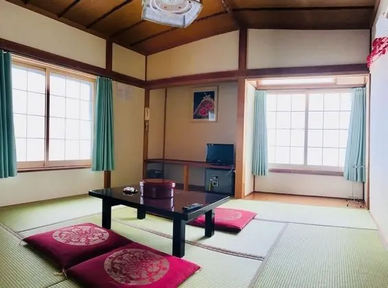 Traditional Oda (Japanese Style, 5 Guests)