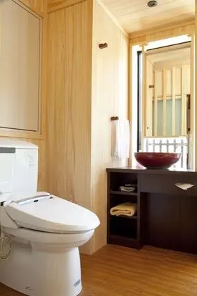 Traditional Oda (Semi Open-air Bath For 4 People)