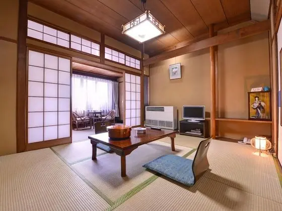 Traditional Oda (JPN Townhouse Style for 6, Toilet)