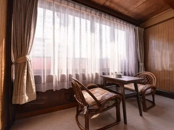 Traditional Oda (JPN Townhouse Style for 6, Toilet)