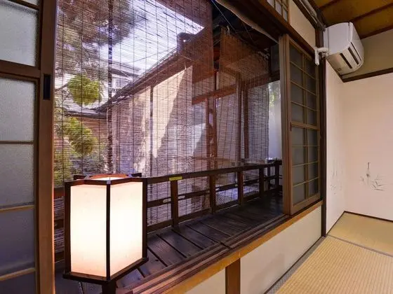Traditional Oda (JPN Townhouse Style for 6, Toilet)