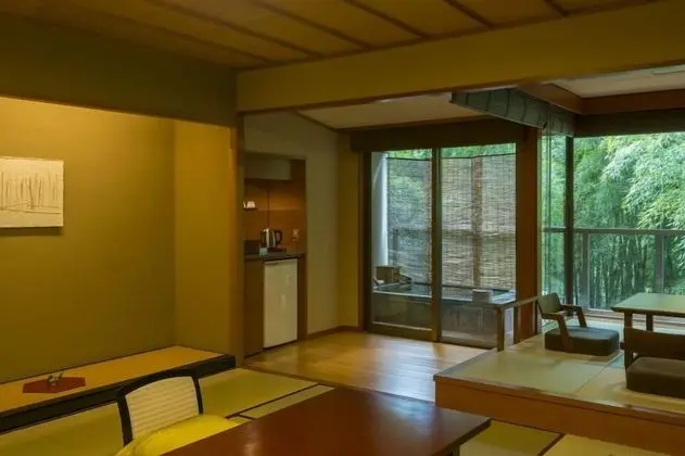 Traditional Oda