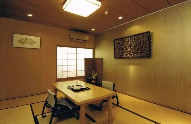Traditional Oda (Japanese Style, For 2-3 guests)