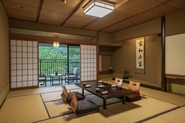 Traditional Oda (Japanese Style)