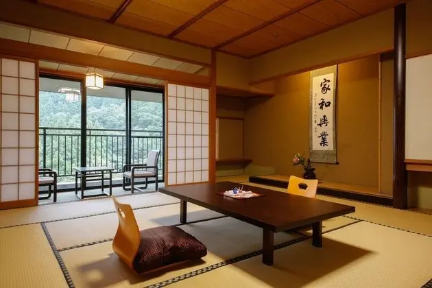 Traditional Oda (Japanese Style)