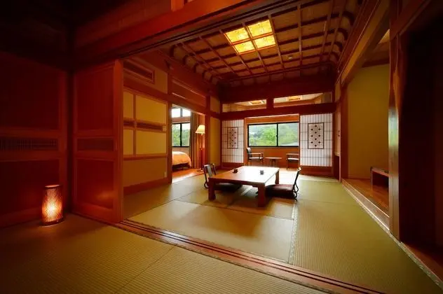 Traditional Oda (Twin Room + 10 + 6 Tatami Mats)