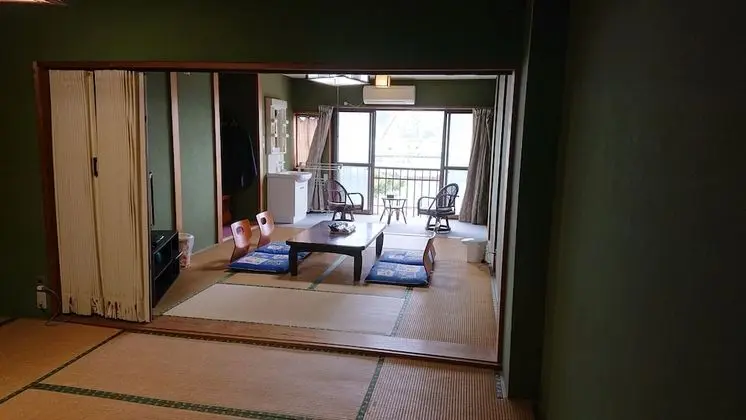 Traditional Oda (Japanese Style, 4 Guests)
