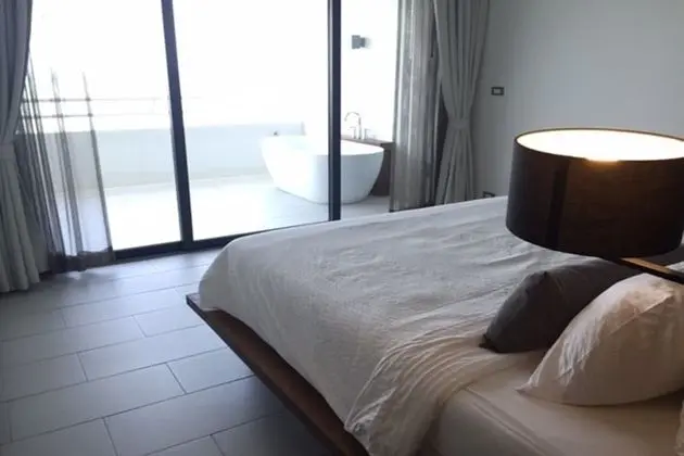 1 Bedroom Suite
