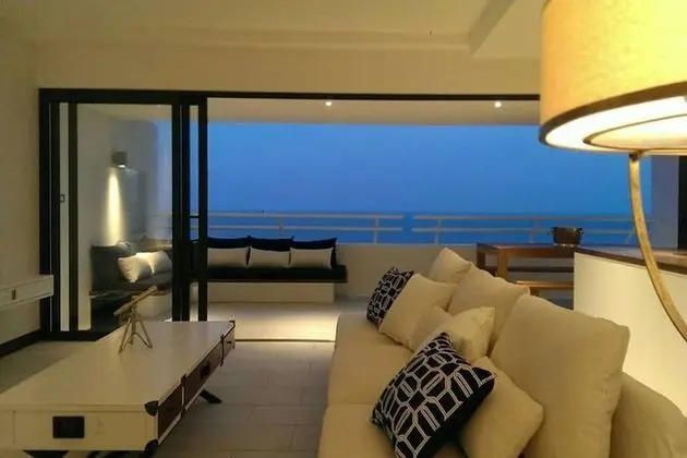 2 Bedrooms Suite