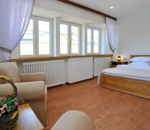 Süit, Balkon