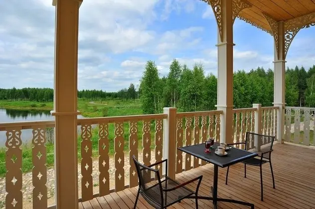 Süit, Balkon