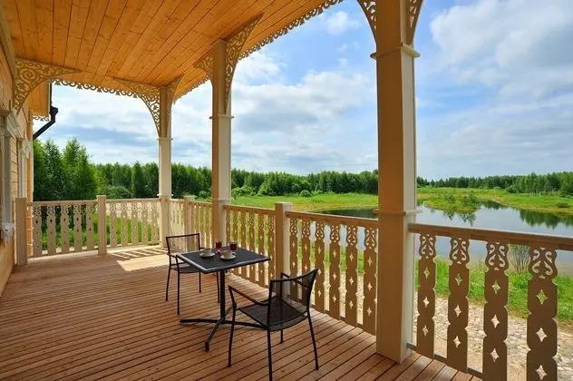 Süit, Balkon