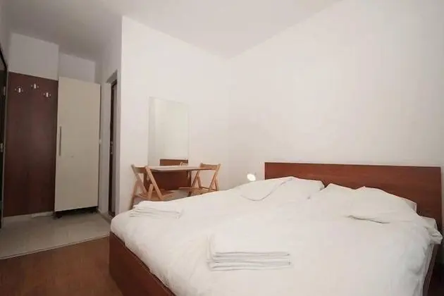 Economy Tek Büyük Yataklı Oda