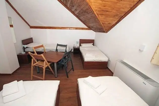 Standard Üç Kişilik Oda