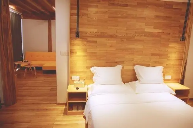 Comfort Süit, Sigara İçilebilir