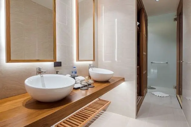 Duplex Jacuzzi Suite