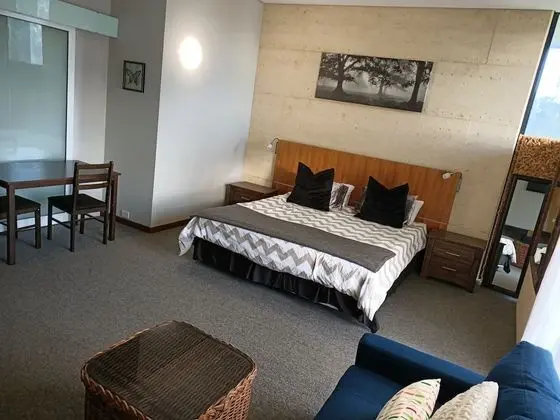 Standard Tek Büyük veya İki Ayrı Yataklı Oda, 1 Yatak Odası, Sigara İçilmez, Küçük Mutfak
