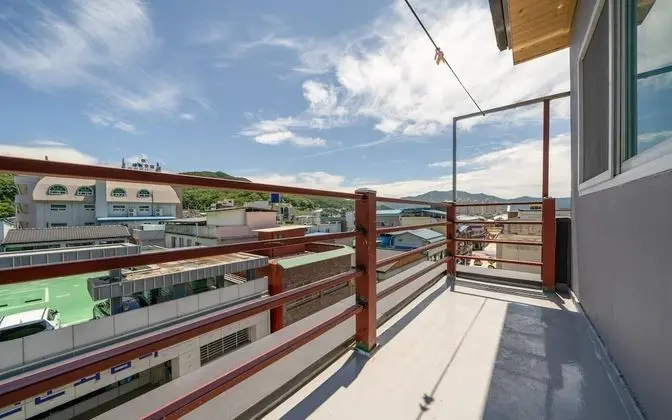 Oda (Double (for 2 guests must check in by)