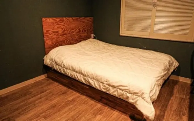 Oda (Double (for 2 guests must check in by)