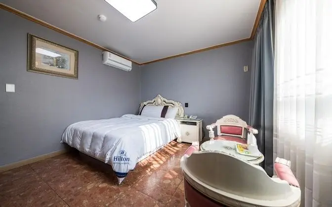 Oda (Standard room (Netflix YouTube availa)