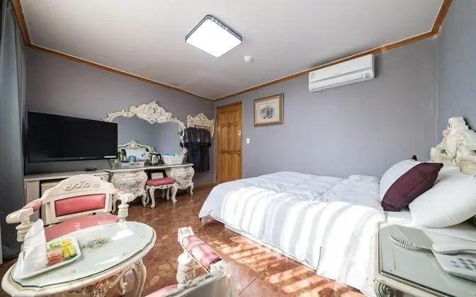 Oda (Standard room (Netflix YouTube availa)