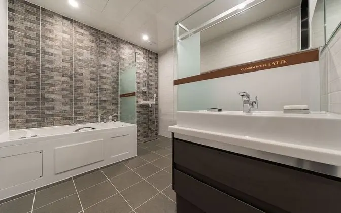 Oda (Deluxe room (double+single high-end b)
