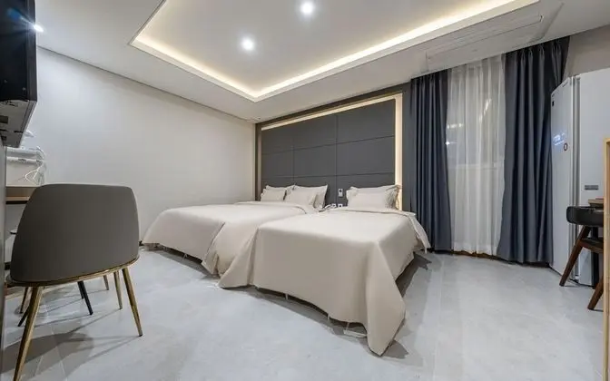 Oda (Deluxe room (double+single high-end b)