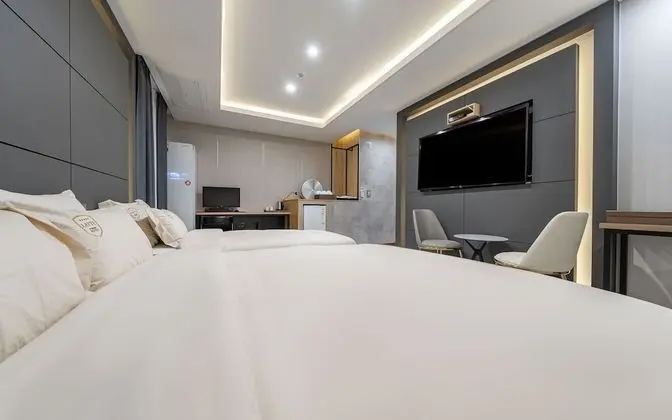 Oda (Deluxe room (double+single high-end b)