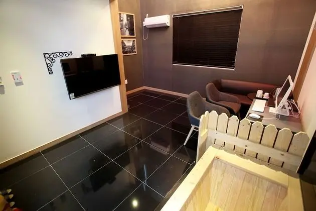 Oda (VIP Duplex (Wine 1 bottle free event))