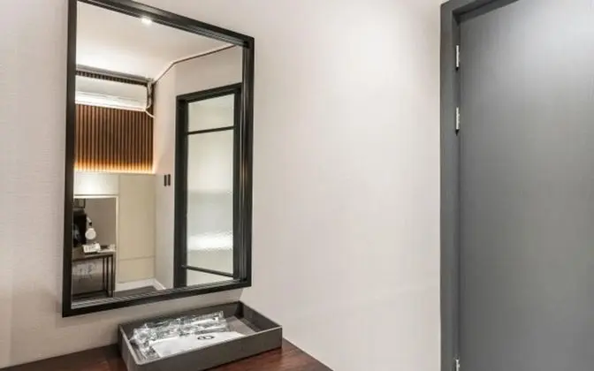 Oda (Infinite room (regular room Netflix v)