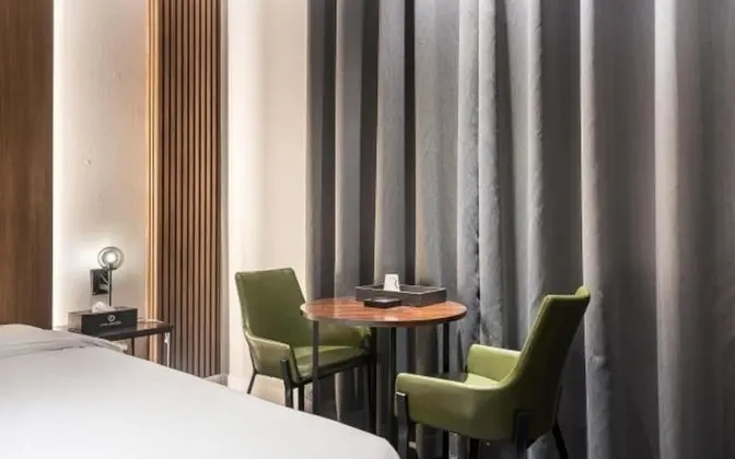 Oda (Infinite room (regular room Netflix v)