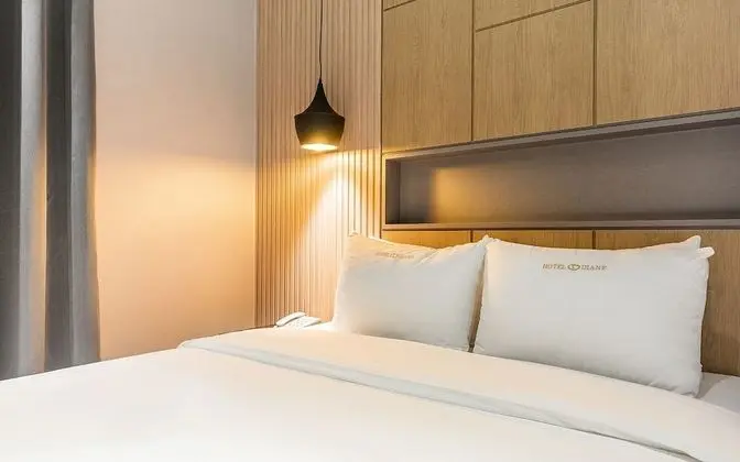 Oda (Twin (Netflix can watch))