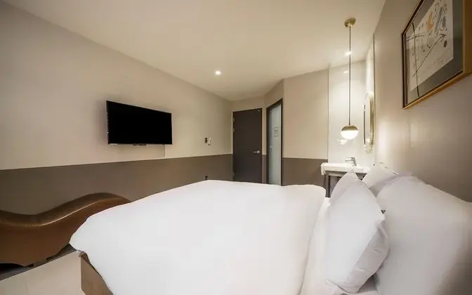 Oda (Deluxe Love Chair Room)