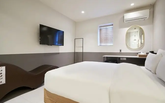 Oda (Deluxe Love Chair Room)